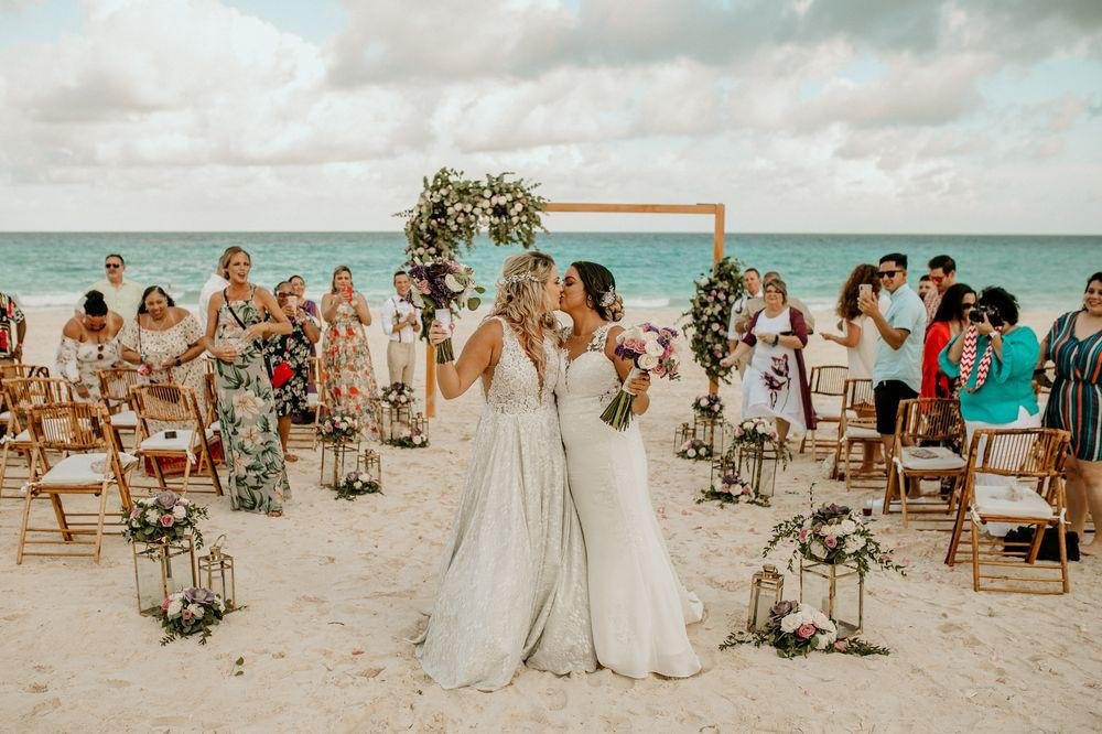 Cores e Estampas: O Que Funciona na Praia